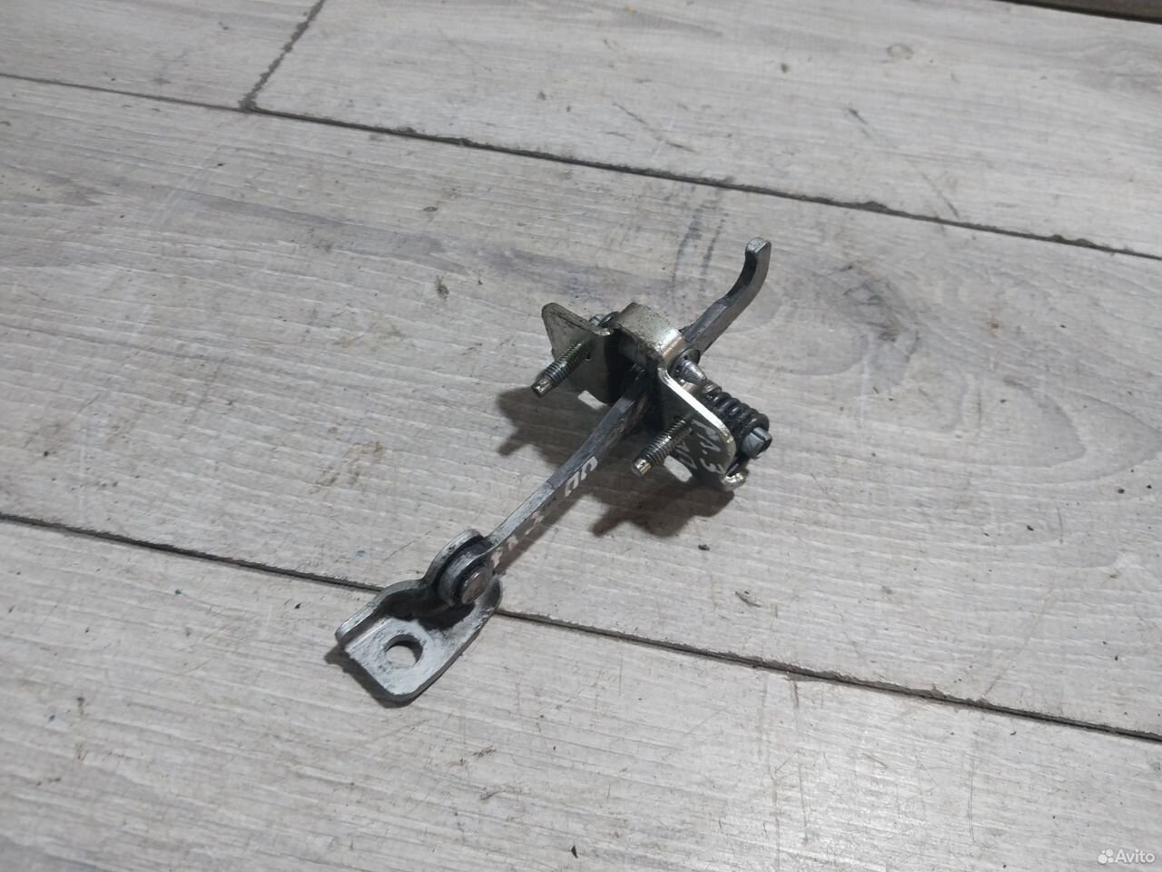 Ограничитель двери Renault Logan 2 — фото 10