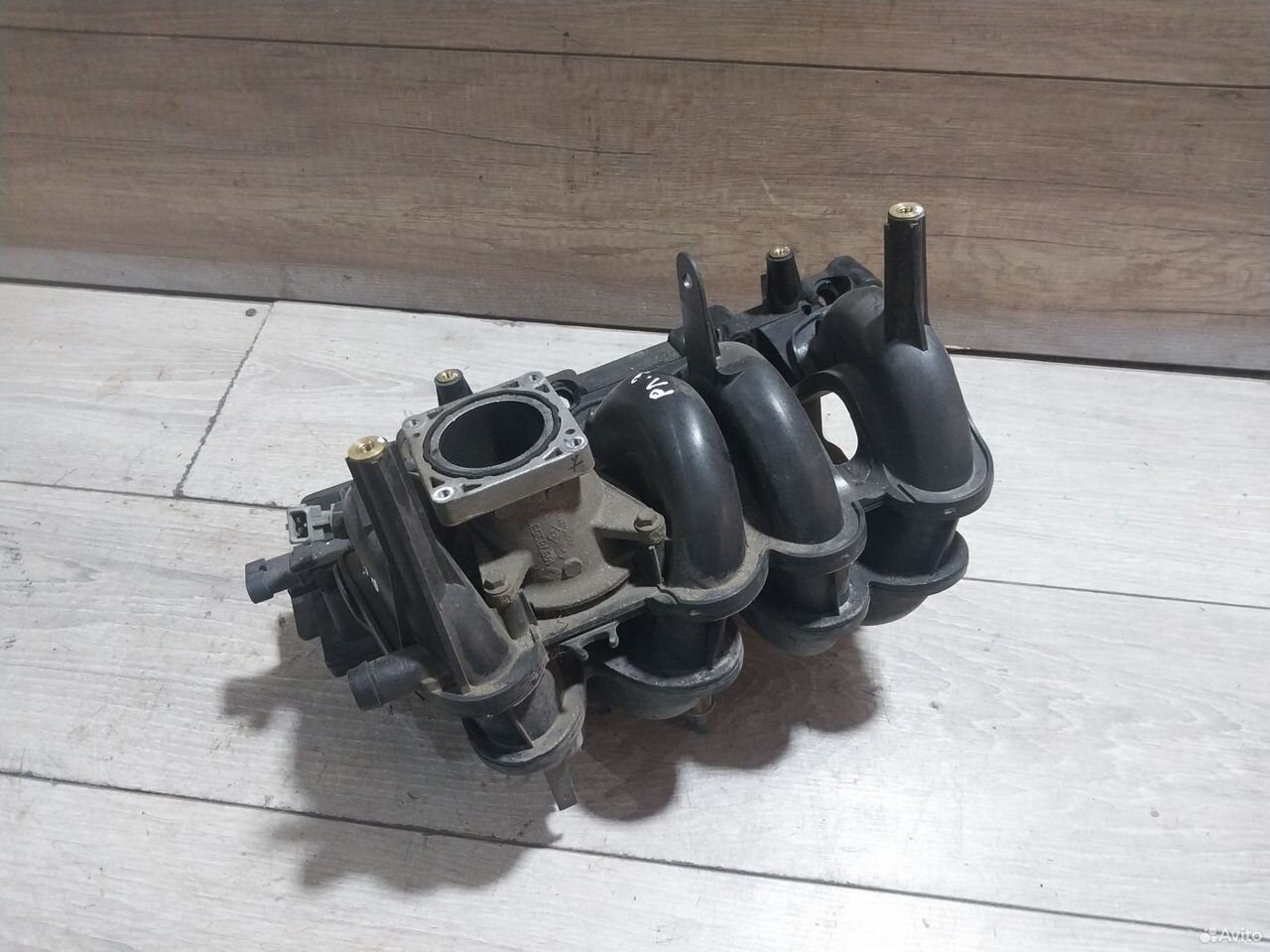 Впускной коллектор Renault Logan 2 K7MA812