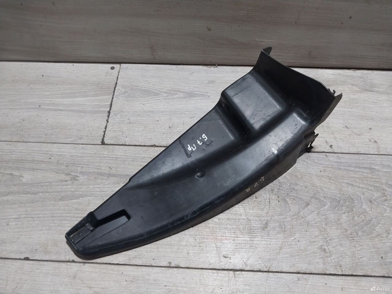 Водосток правый Volkswagen Passat B7