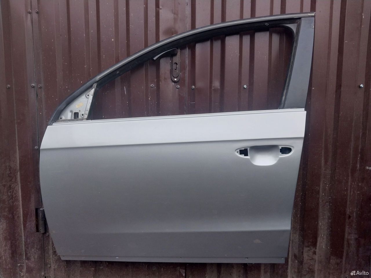 Дверь передняя левая Volkswagen Passat B7