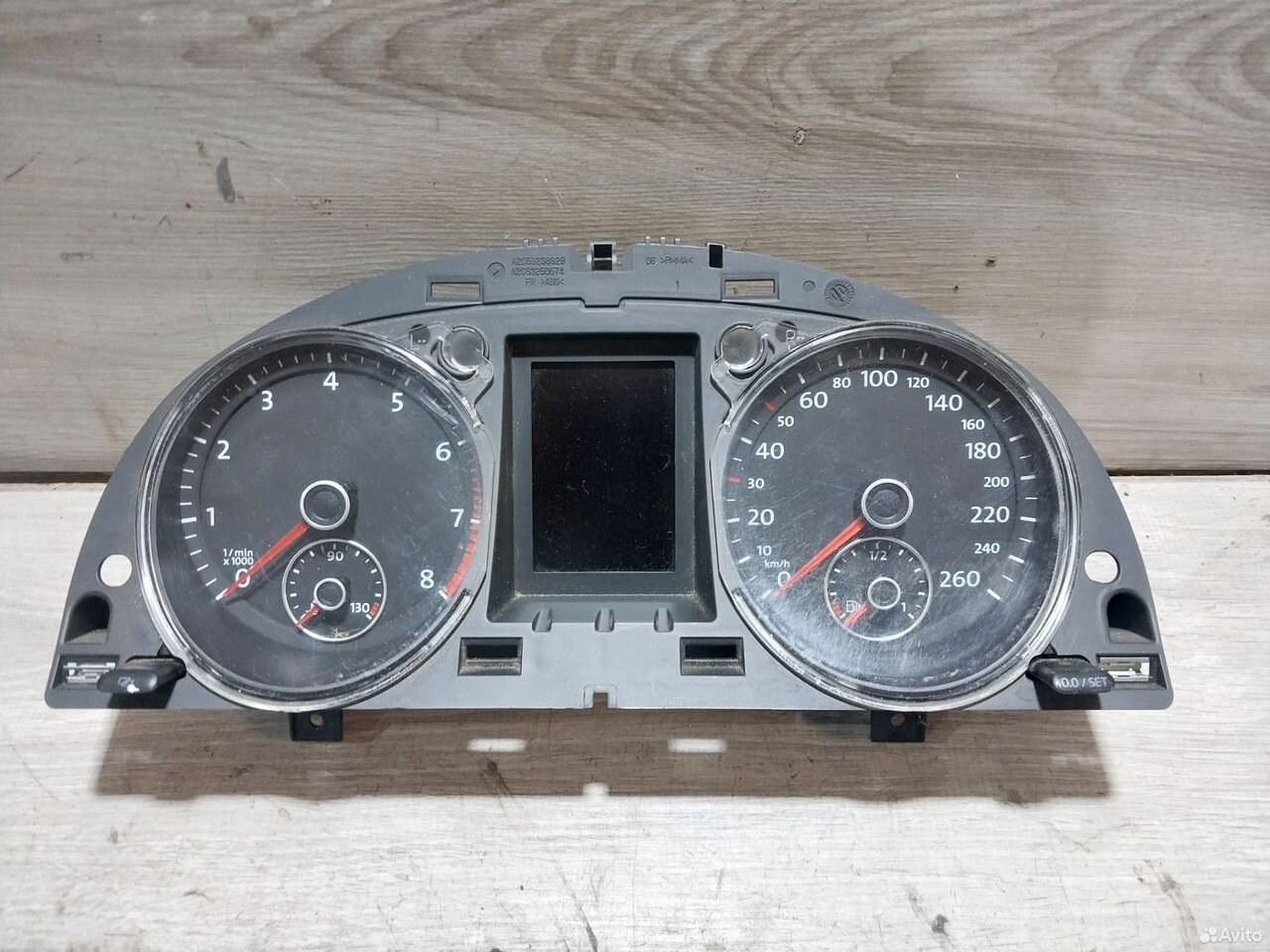 Панель приборов Volkswagen Passat B7 3AA920870C