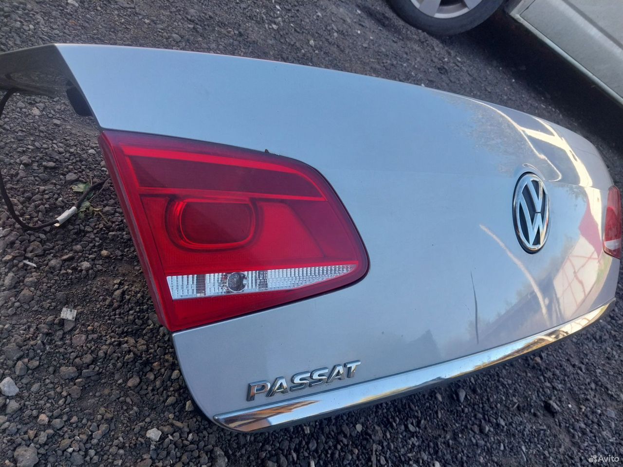 Крышка багажника Volkswagen Passat B7 — фото 2