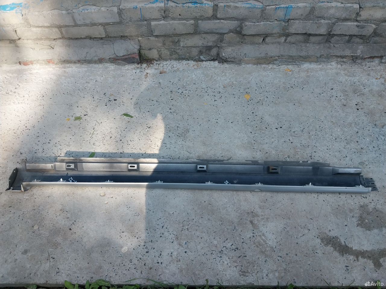Накладка порога левая Volkswagen Passat B7 — фото 8