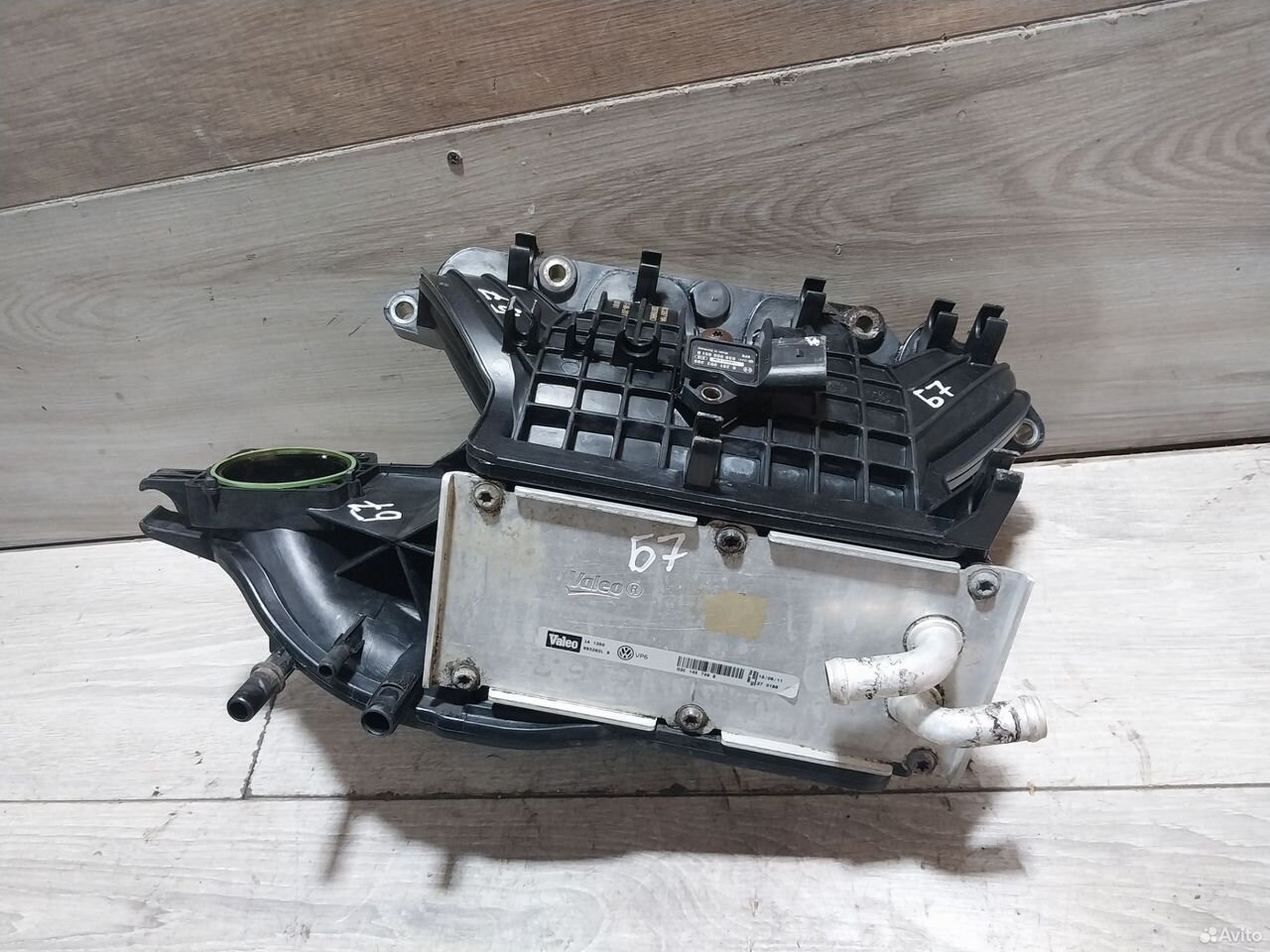Впускной коллектор VW Passat B7 03C129711AD