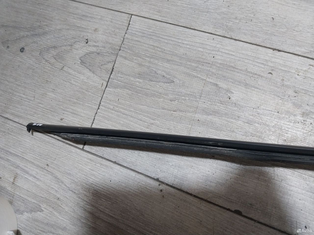 Молдинг стекла задний правый Volkswagen Passat B7 — фото 8