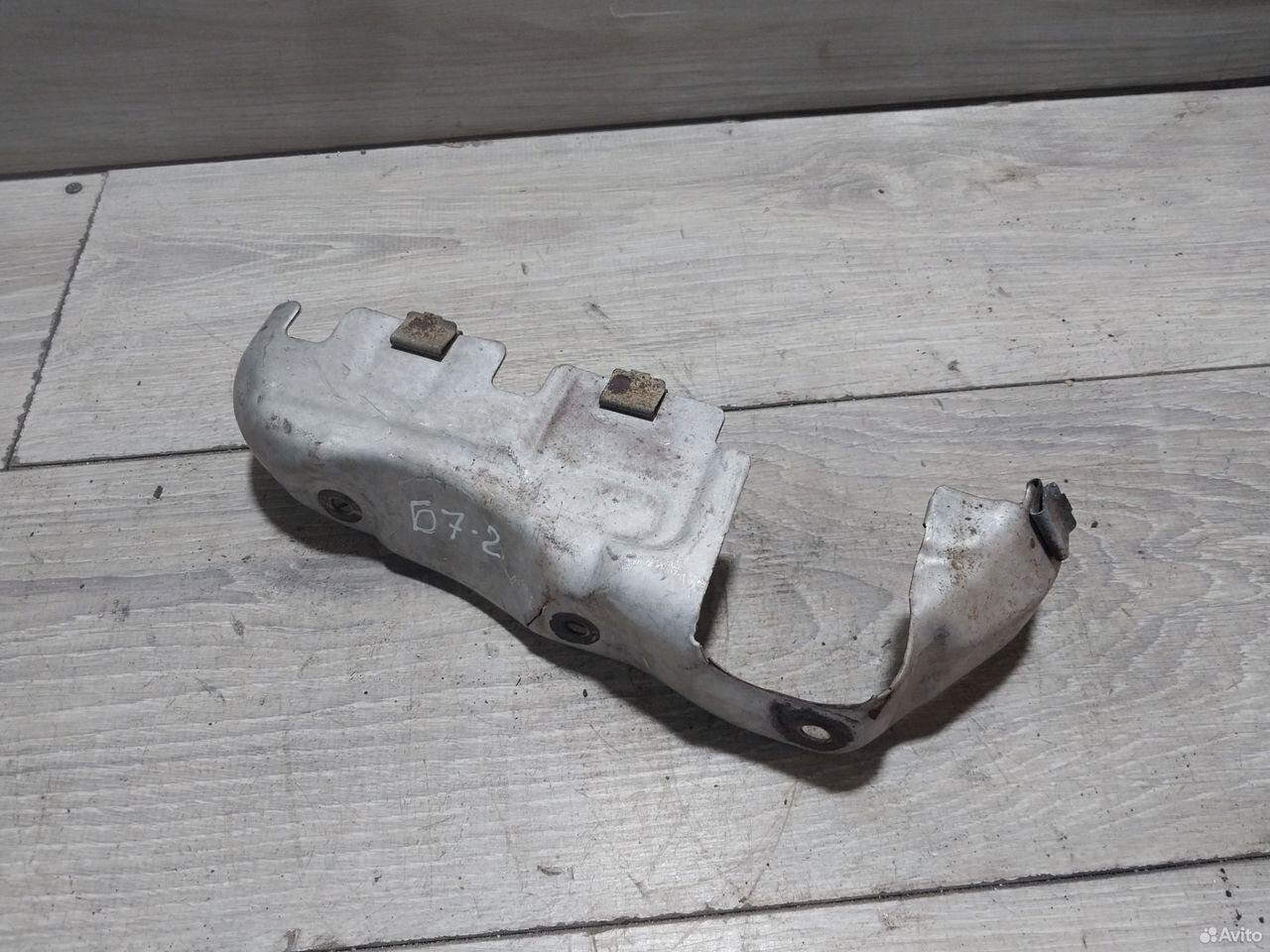 Тепловой экран Volkswagen Passat B7 03C253041