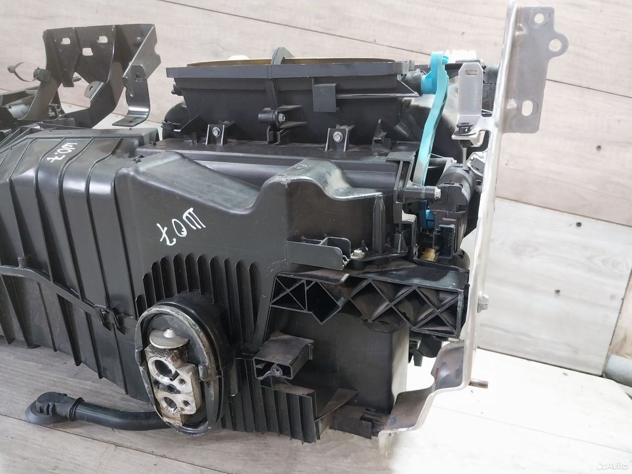 Корпус отопителя Skoda Octavia A5 под климат — фото 2