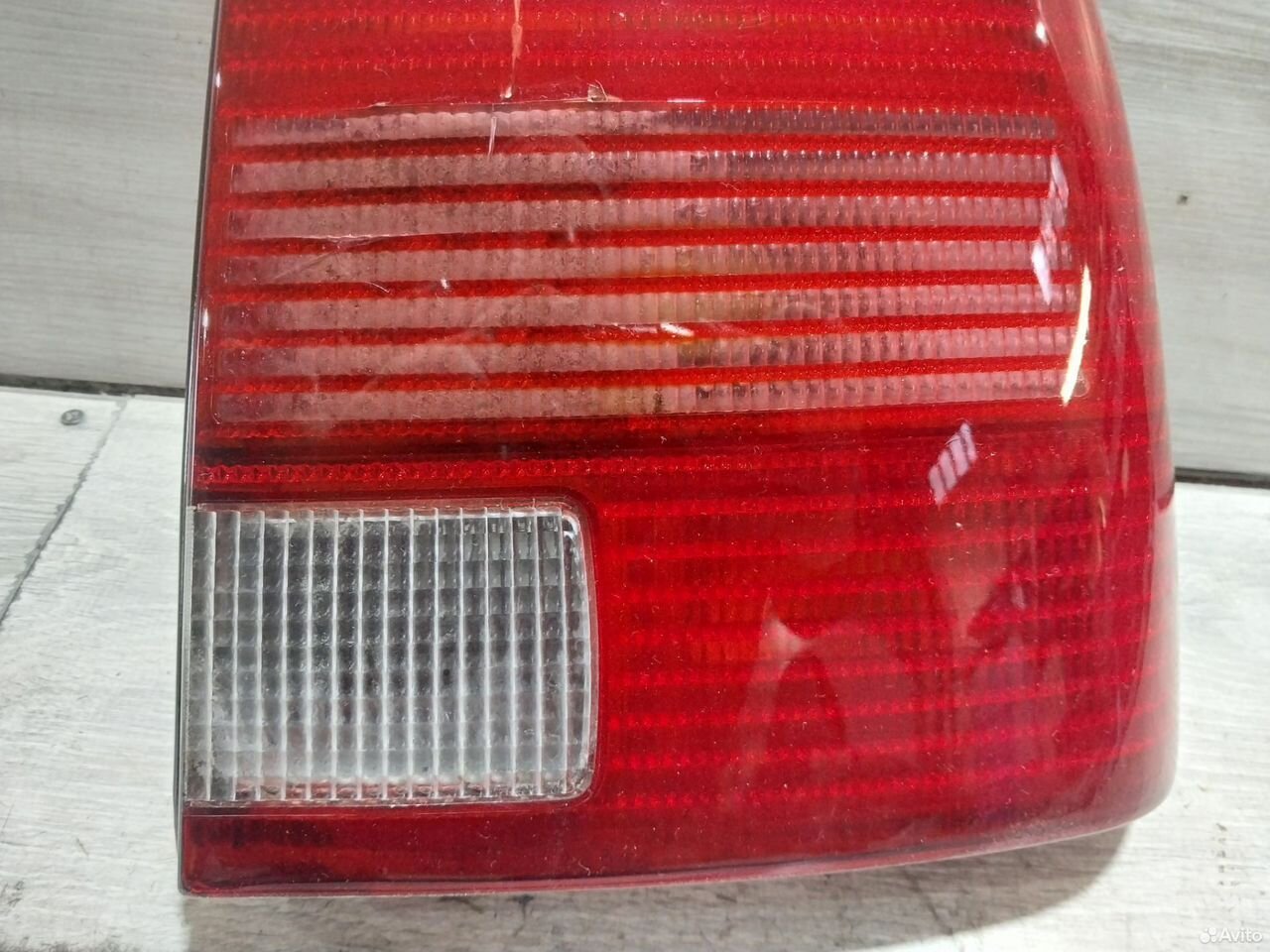 Фонарь правый Volkswagen Passat B5 с трещиной — фото 3