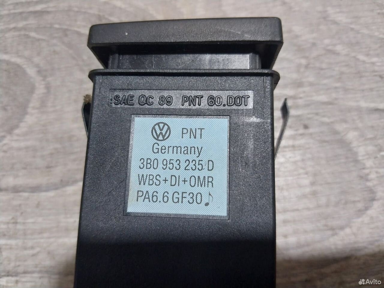Кнопка аварийки Volkswagen Passat B5 — фото 6