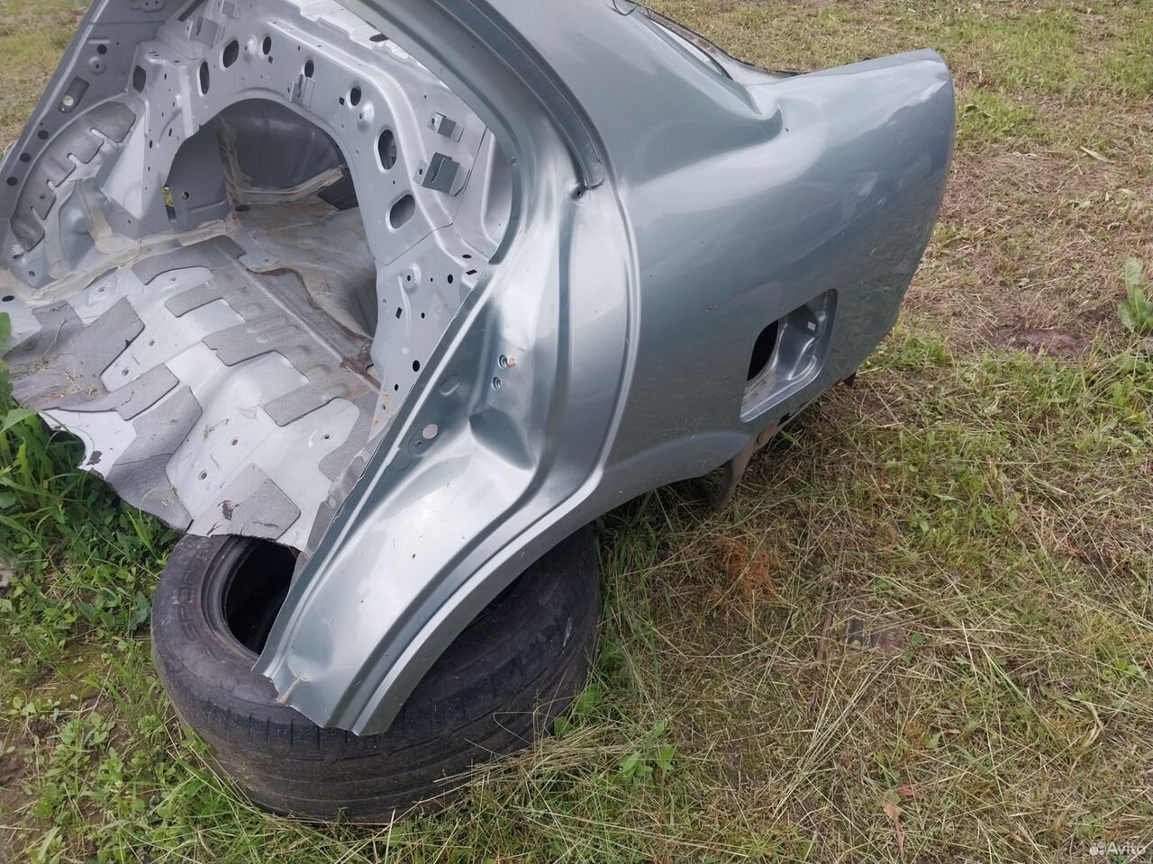 Крыло заднее левое Nissan Almera Classic