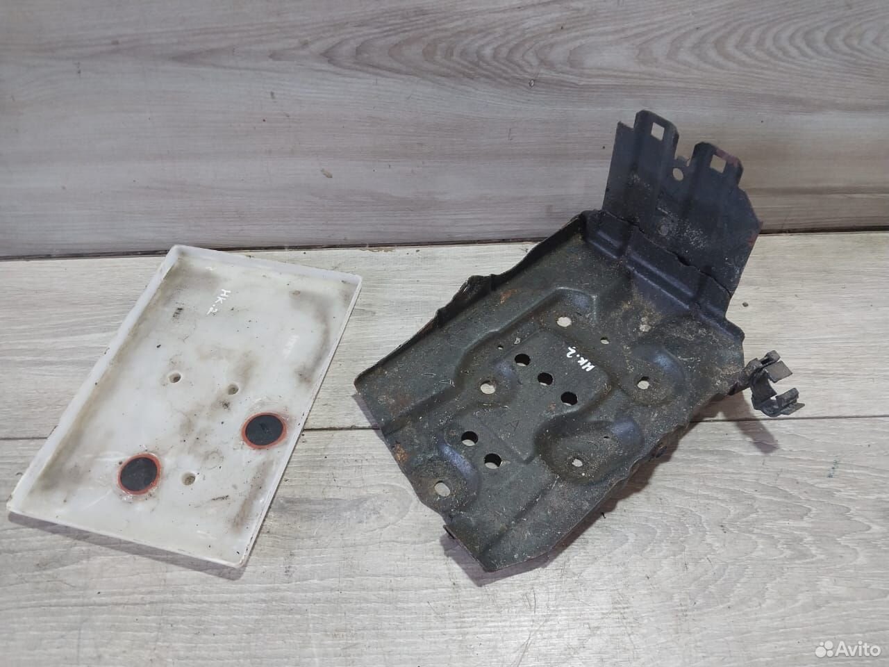 Площадка аккумулятора Nissan Almera Classic — фото 3
