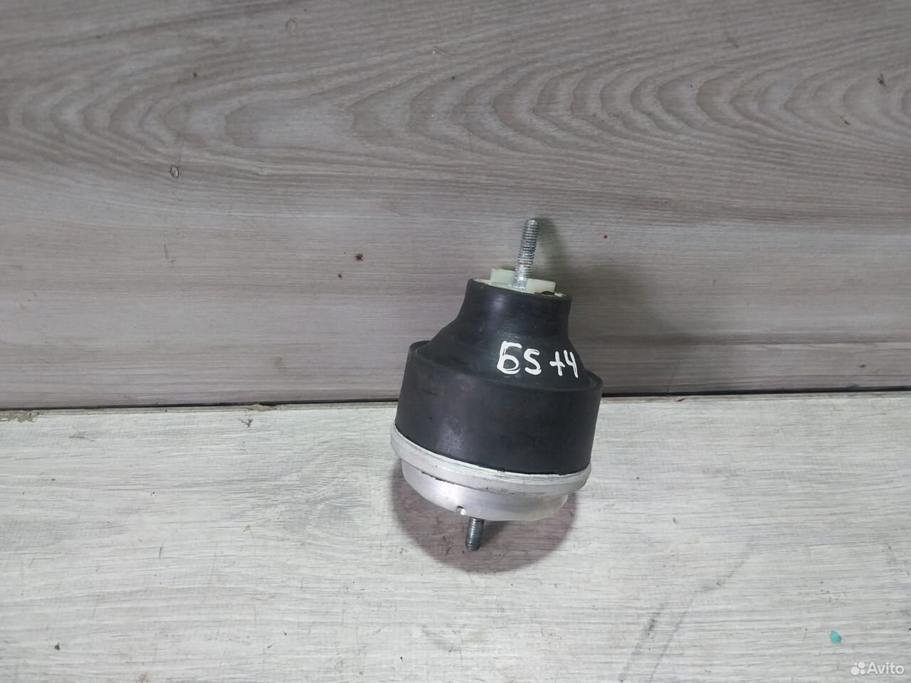 Подушка двигателя Volkswagen Passat B5