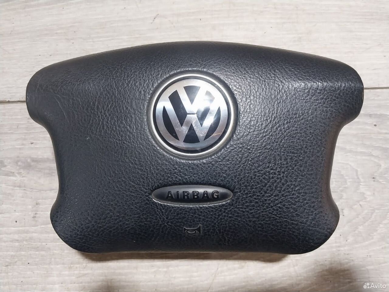 Подушка безопасности в руль Volkswagen Passat B5