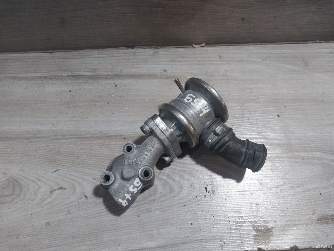 Клапан EGR Volkswagen Passat B5 06B131817E