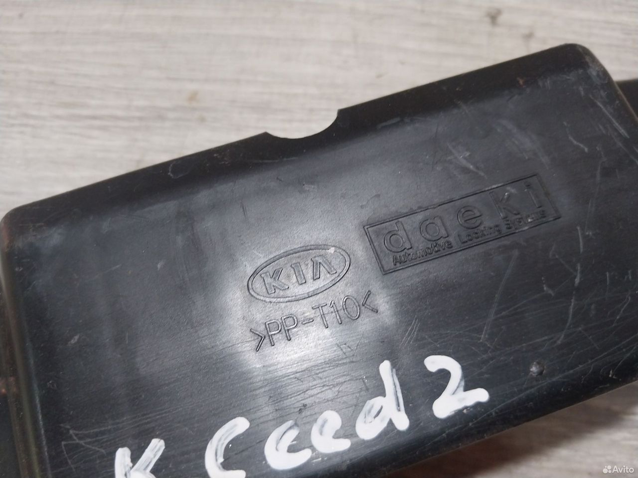 Кожух замка капота Kia Ceed ED — фото 6