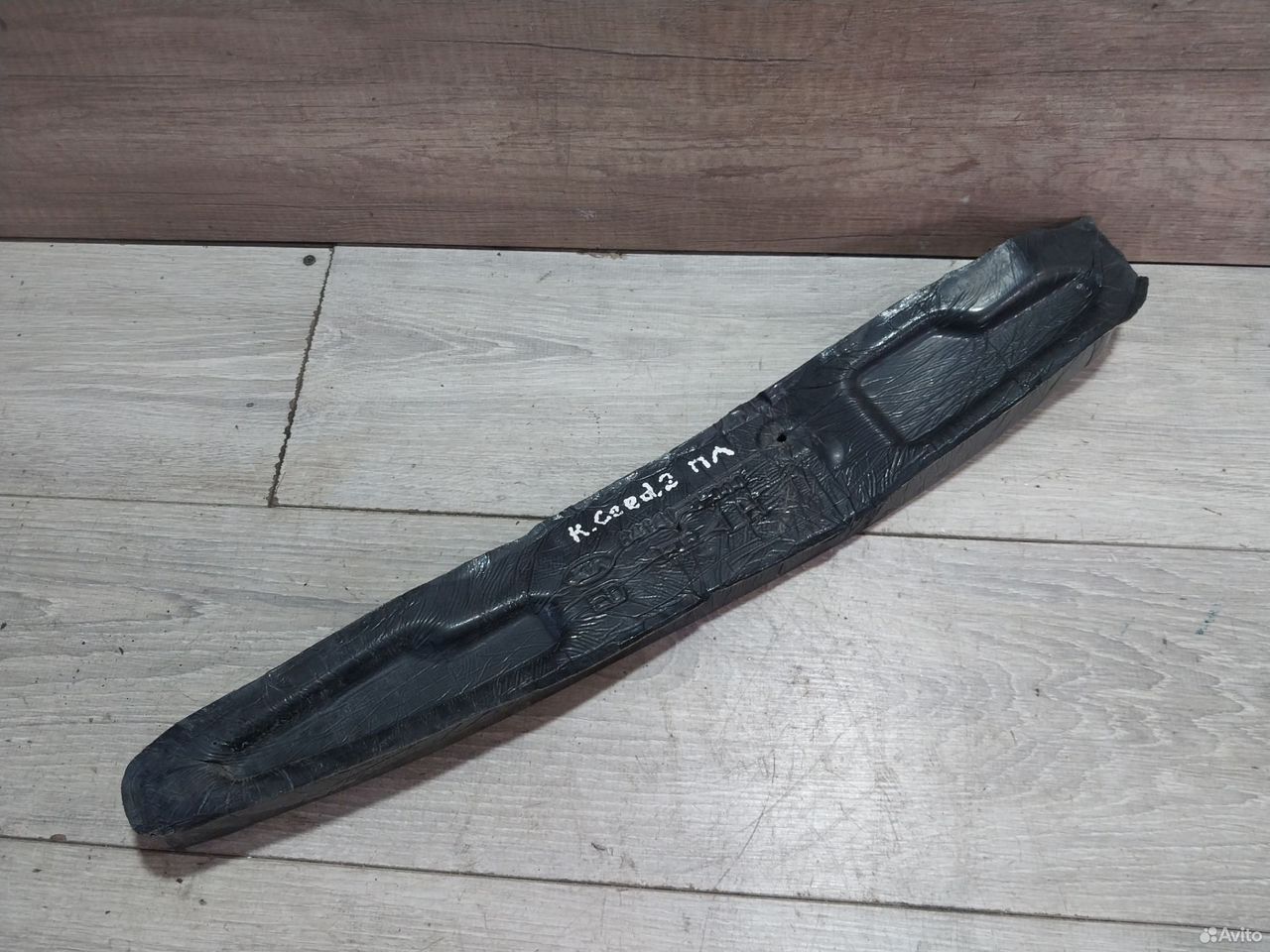 Пыльник крыла левый Kia Ceed ED 84141-1H000