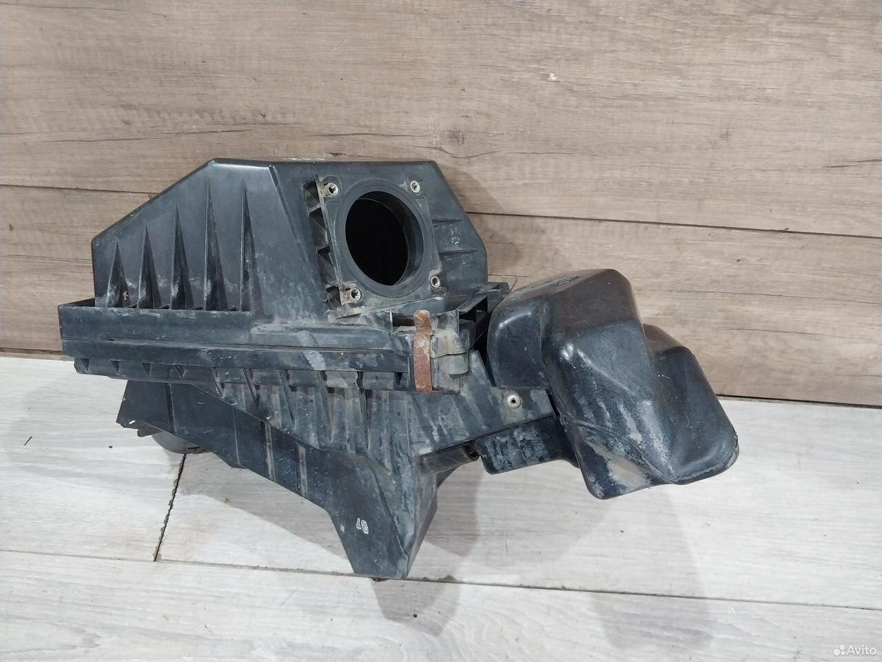Корпус воздушного фильтра Nissan Primera P12
