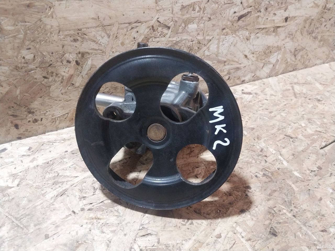 Насос гура Mitsubishi Carisma 1.8 4G93 — фото 2