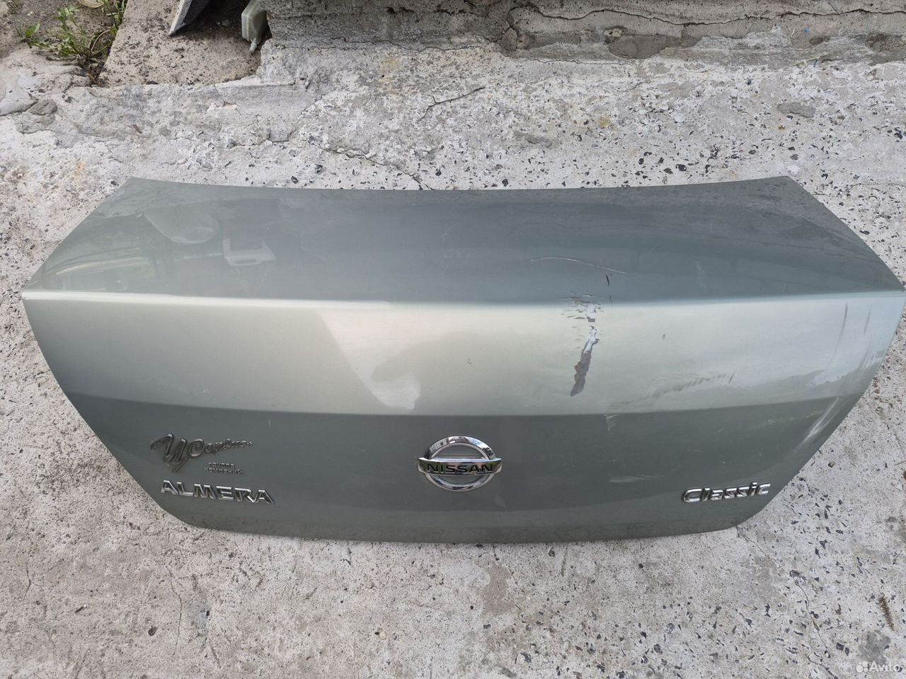 Крышка багажника Nissan Almera Classic с дефектом