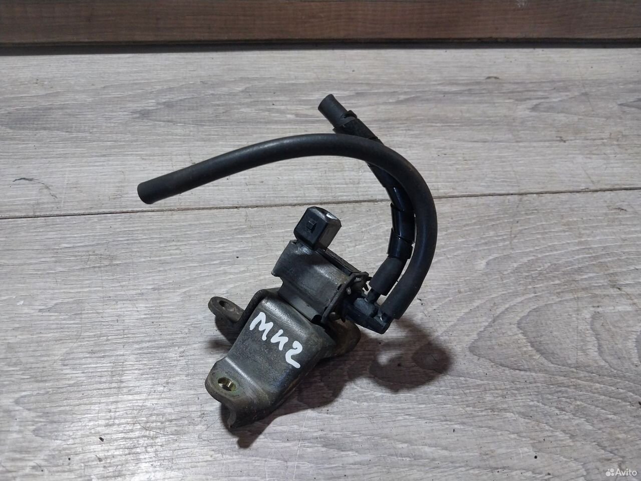 Электромагнитный клапа Mitsubishi Carisma K5T48277
