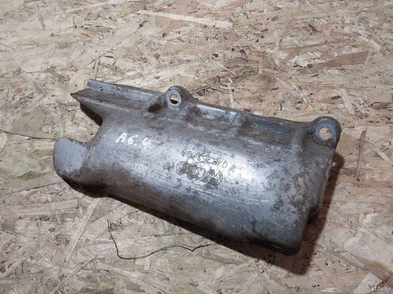 Тепловой экран Audi A6 C5 078253036
