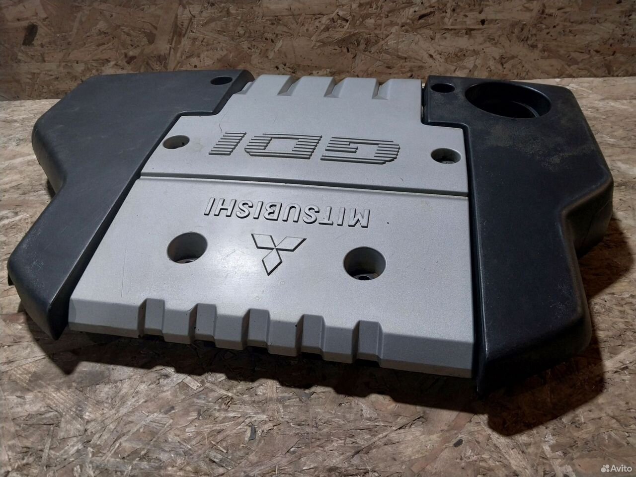Крышка двигателя Mitsubishi Carisma 1.8 GDI — фото 4