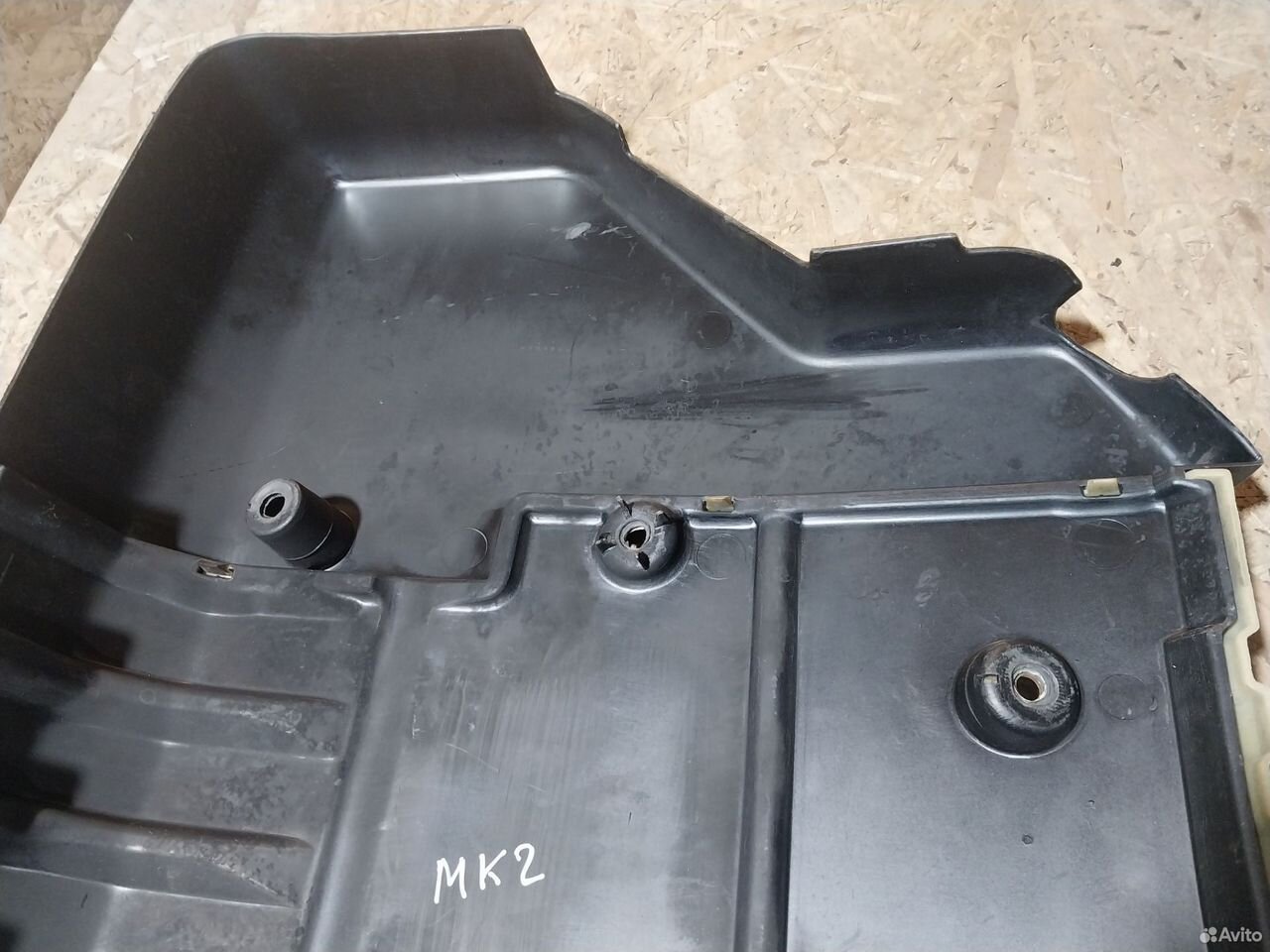 Крышка двигателя Mitsubishi Carisma 1.8 GDI — фото 7