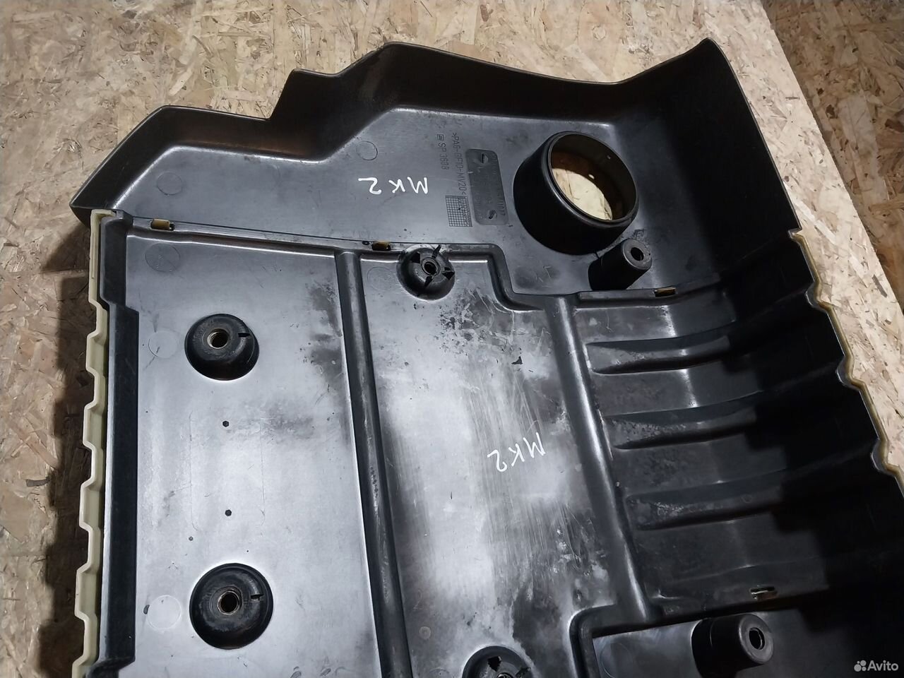Крышка двигателя Mitsubishi Carisma 1.8 GDI — фото 8