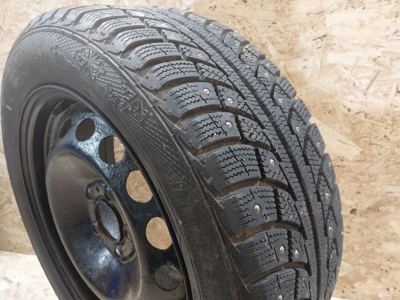 Запаска Volvo R16 Gislaved Nord Frost 5 205/55 R16 — фото 3
