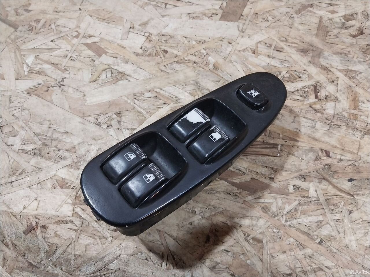 Блок управления стеклоподьемниками Kia Spectra