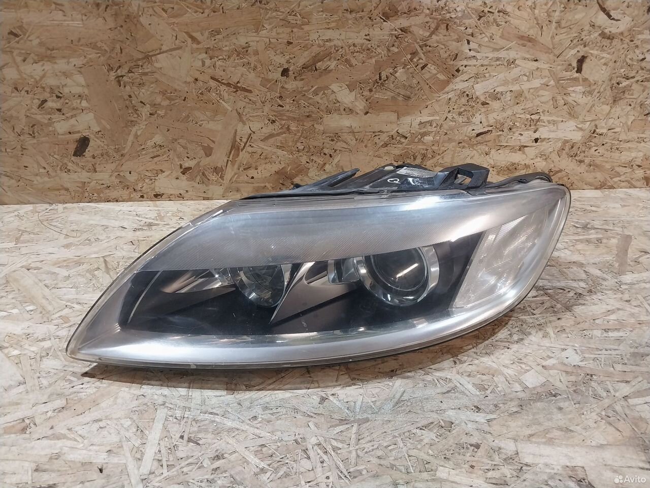 Фара левая Audi Q7 4L 4L0941003A