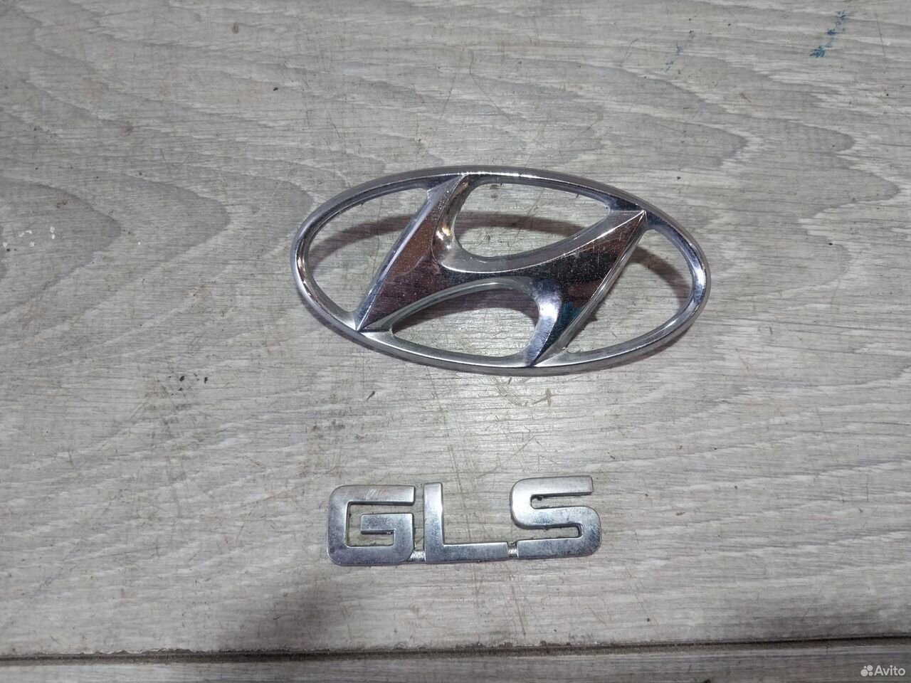 Эмблема крышки багажника Hyundai Elantra XD