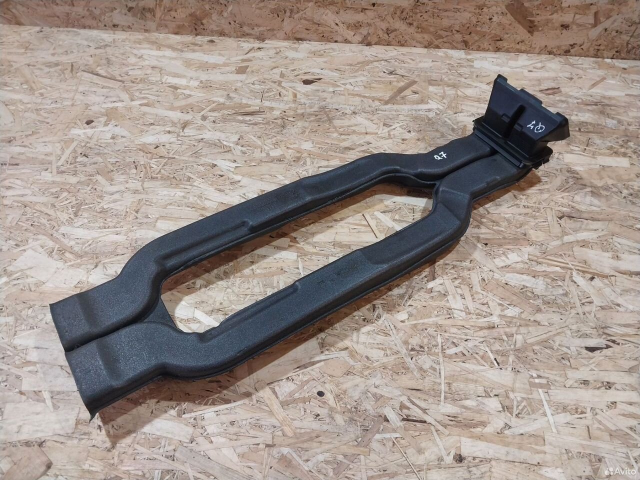 Воздуховод печки центральный Audi Q7 4L 4L0857039