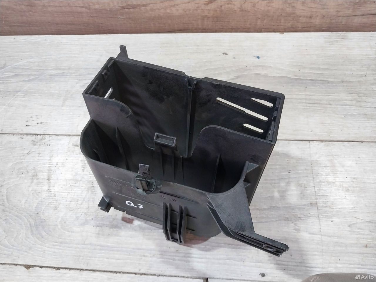 Кронштейн блока навигации Audi Q7 4L — фото 6