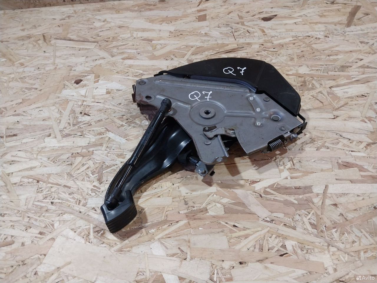 Педаль ручника Audi Q7 4L 7L0721797J