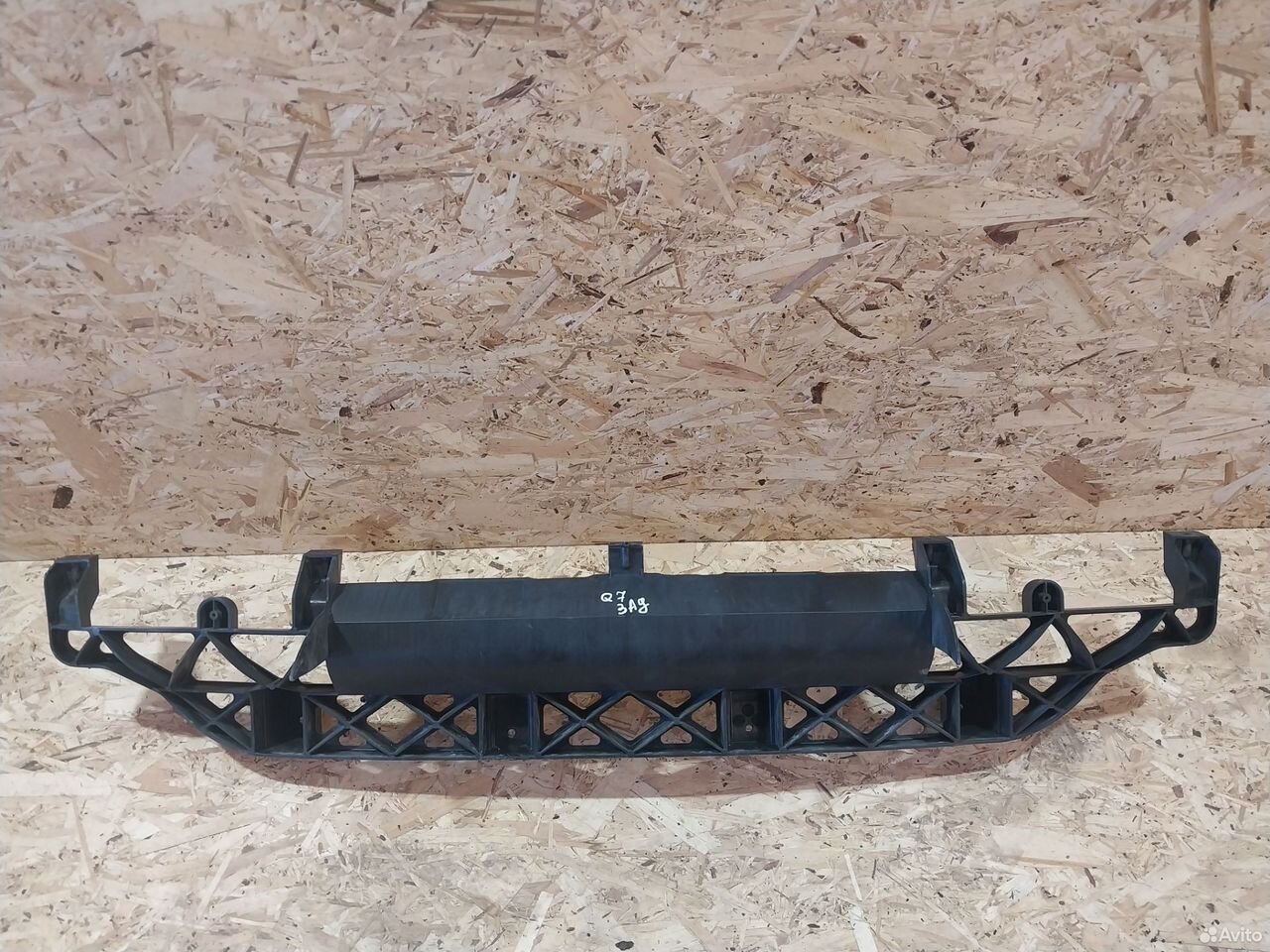 Кронштейн заднего бампера Audi Q7 4L 4L0807329