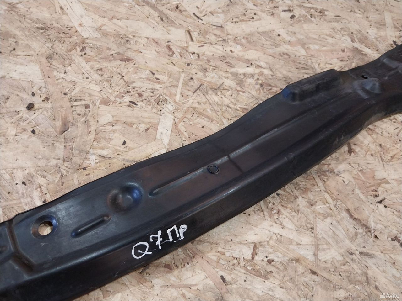Пыльник крыла правый Audi Q7 4L — фото 5
