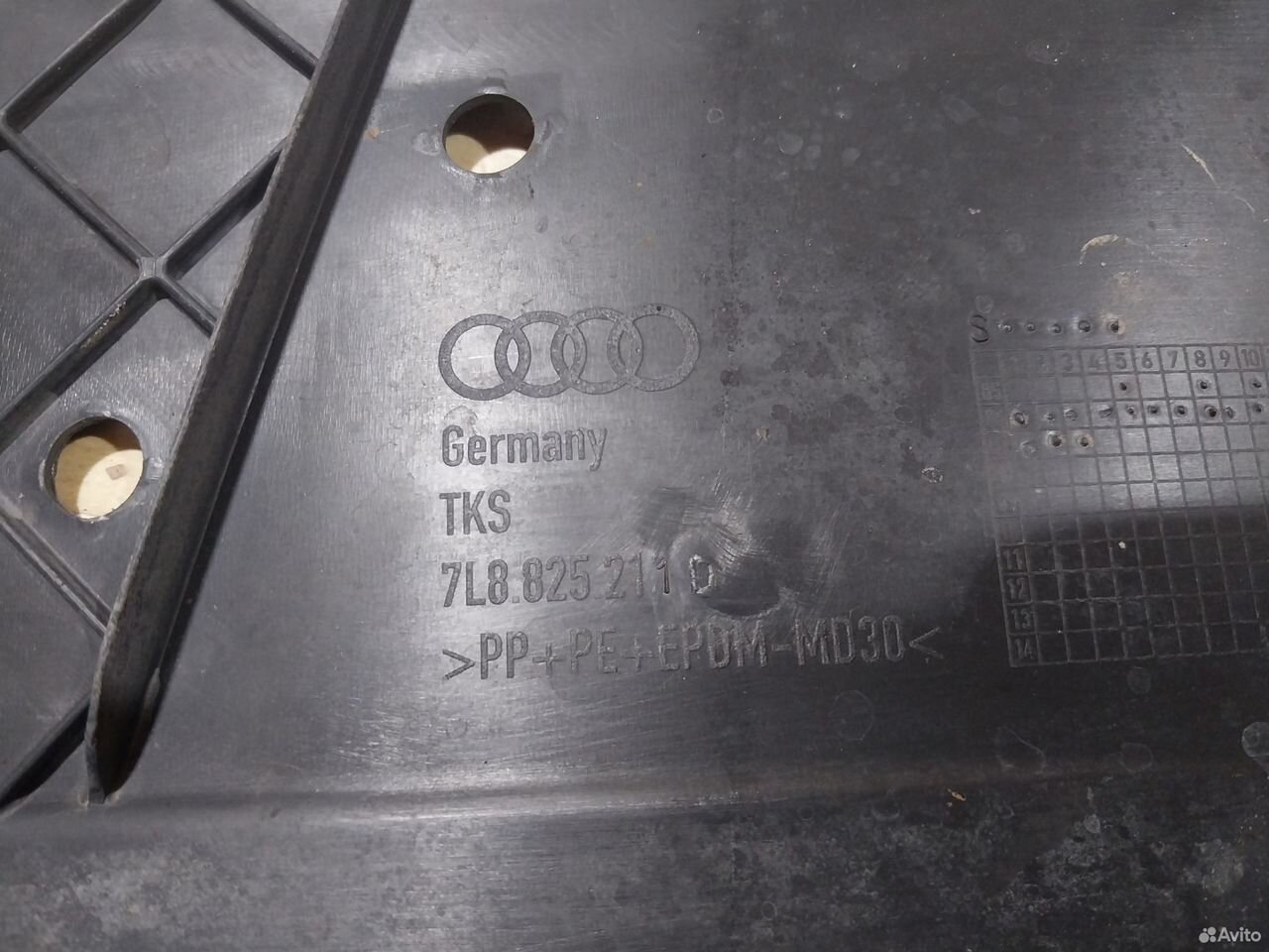 Защита днища левая Audi Q7 4L пыльник кузова — фото 10