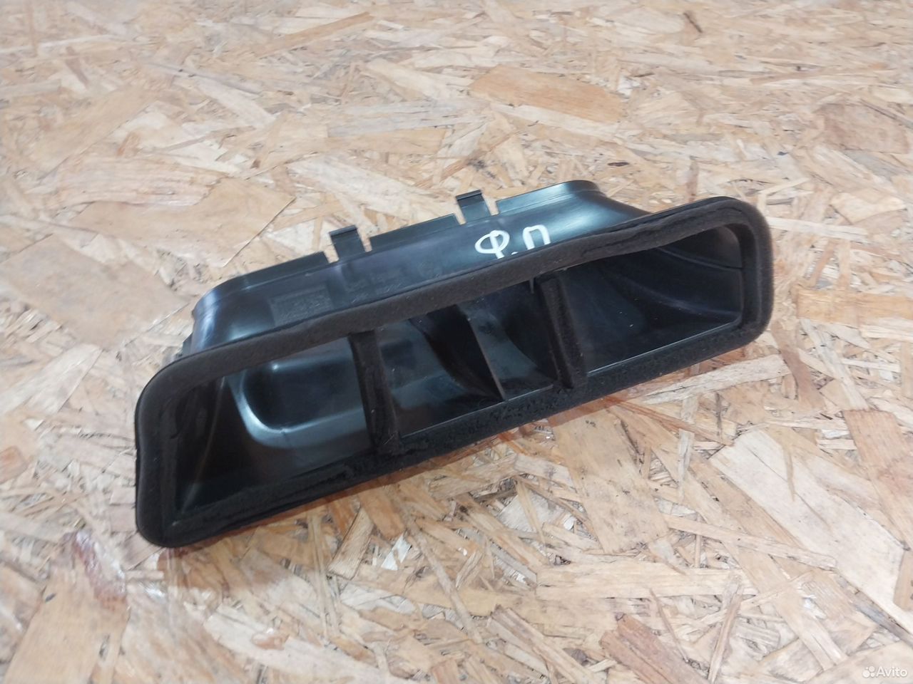 Воздуховод отопителя Volkswagen Polo 5 6RU815077