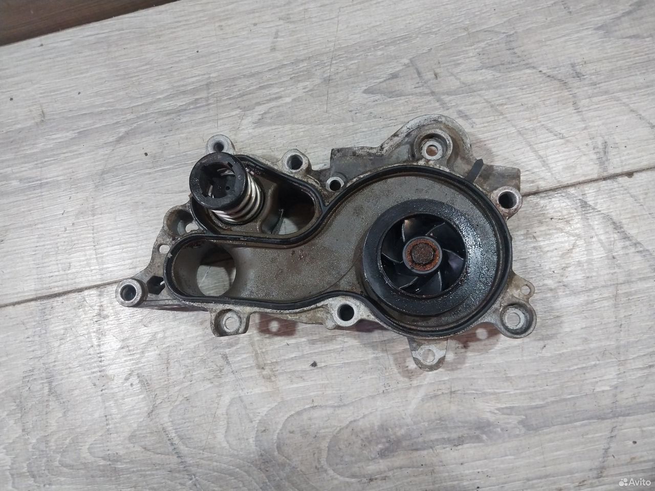 Водяной насос Volkswagen Polo 5 1.6 CWV — фото 2