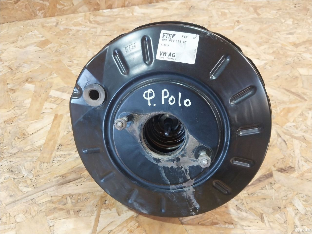 Вакуум тормозной Volkswagen Polo 5 6R1614105AC — фото 4