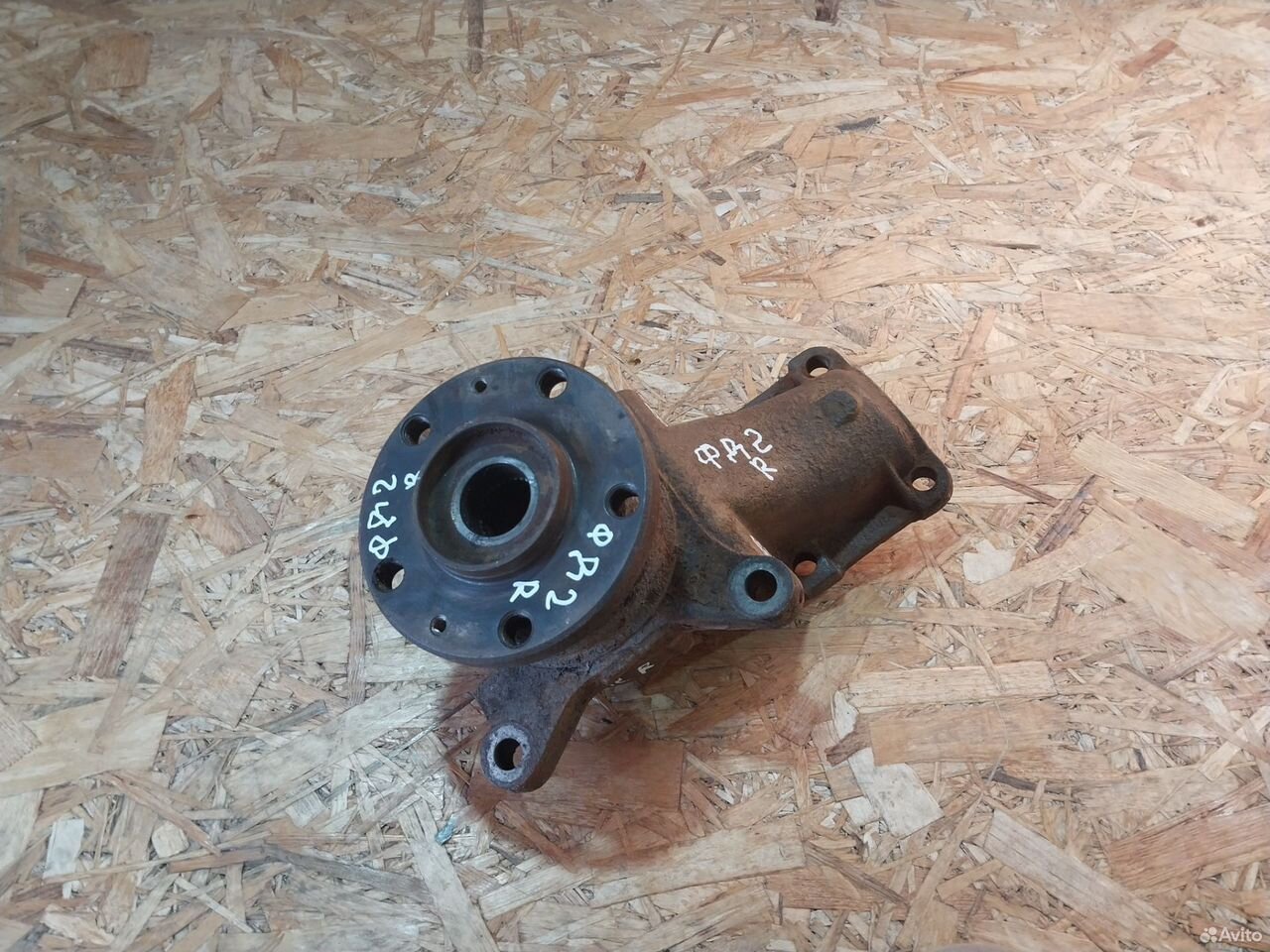 Поворотный кулак левый Fiat Ducato 244 Jumper 244