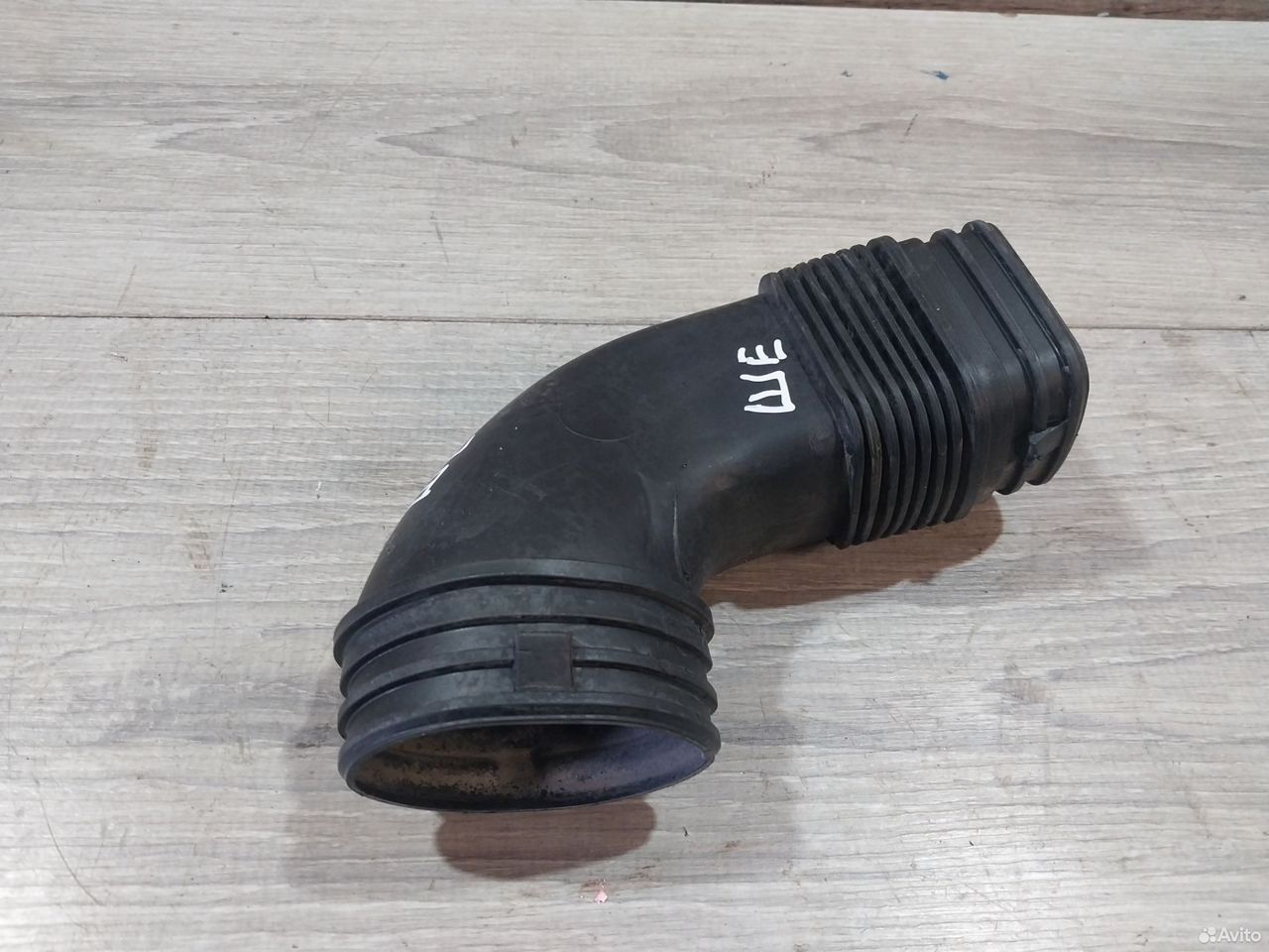 Патрубок воздушного фильтра Skoda Yeti 1K0129618BF
