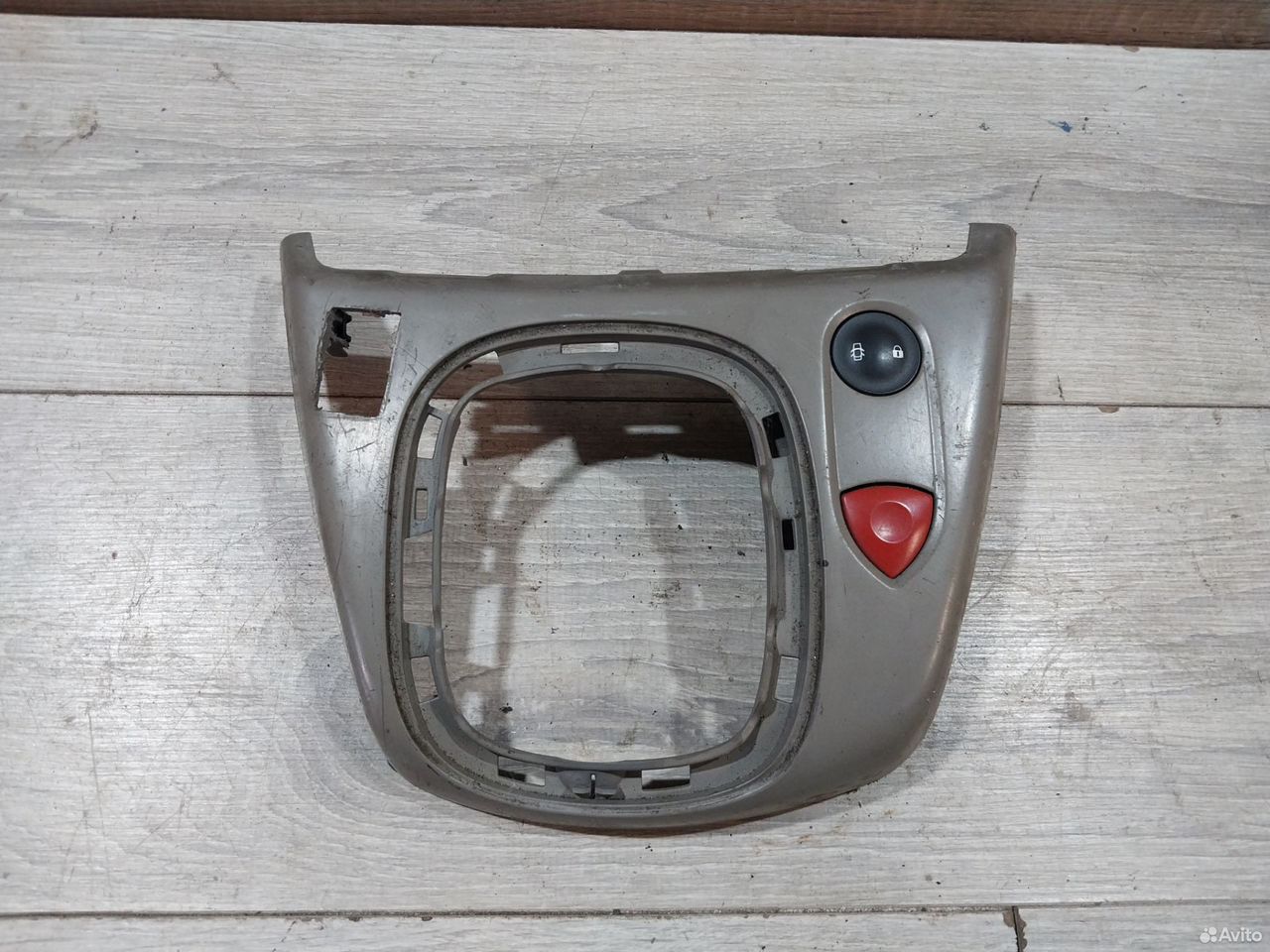 Накладка кулисы МКПП Renault Scenic 2