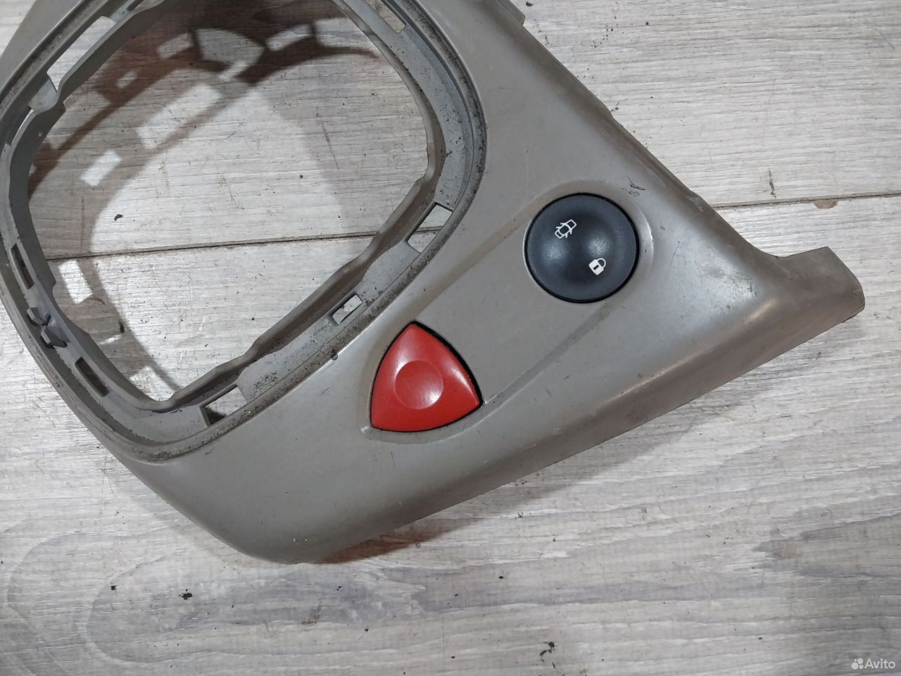 Накладка кулисы МКПП Renault Scenic 2 — фото 3