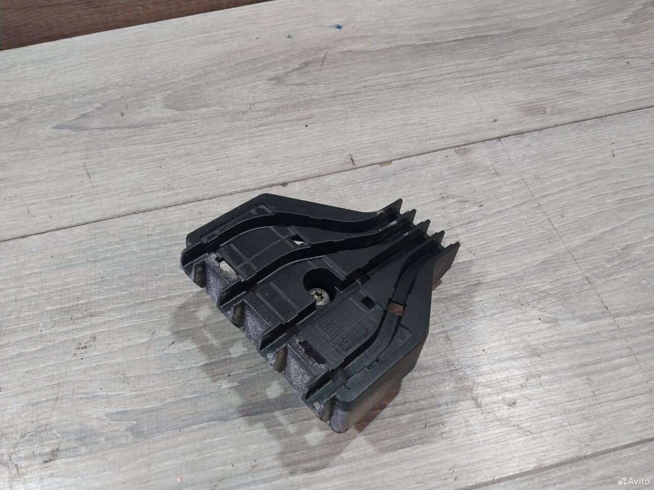 Кронштейн высоковольтных проводов Skoda Yeti 1.2 — фото 7
