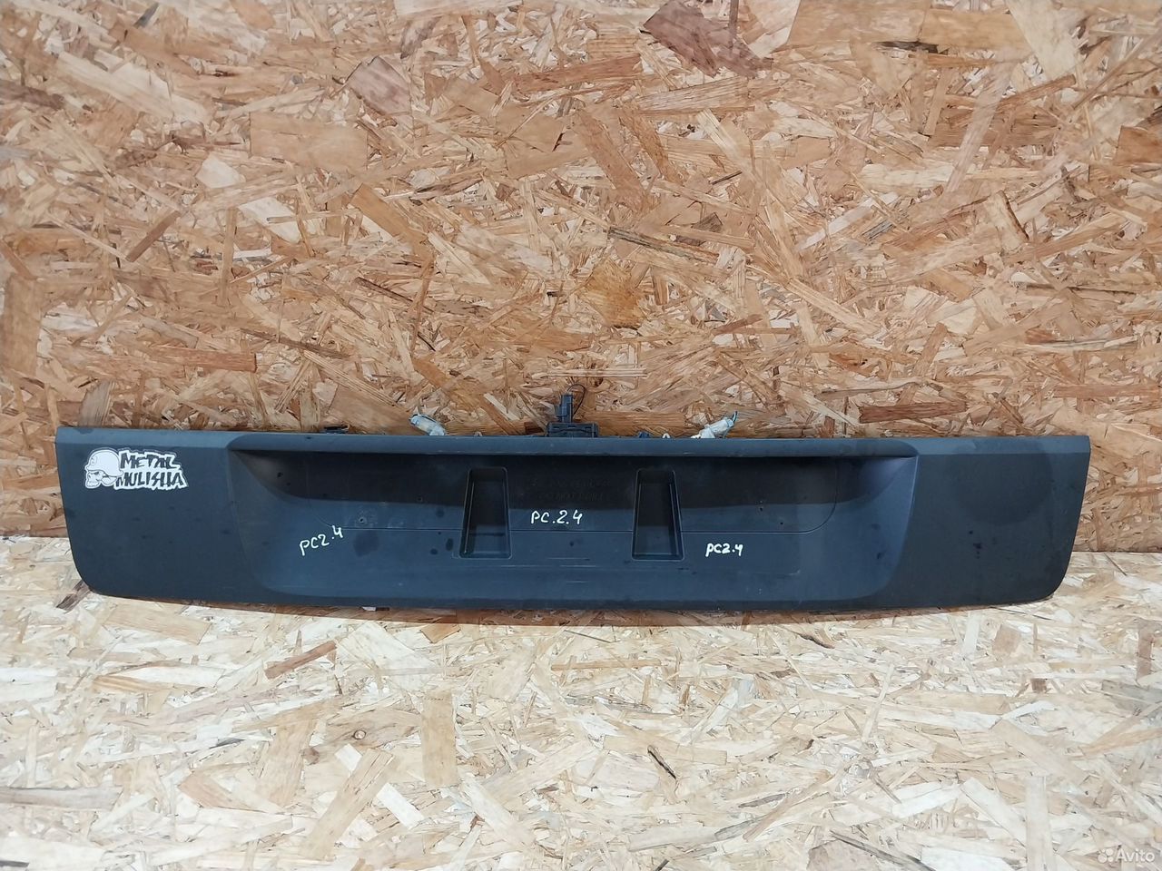 Накладка крышки багажника Renault Scenic 2