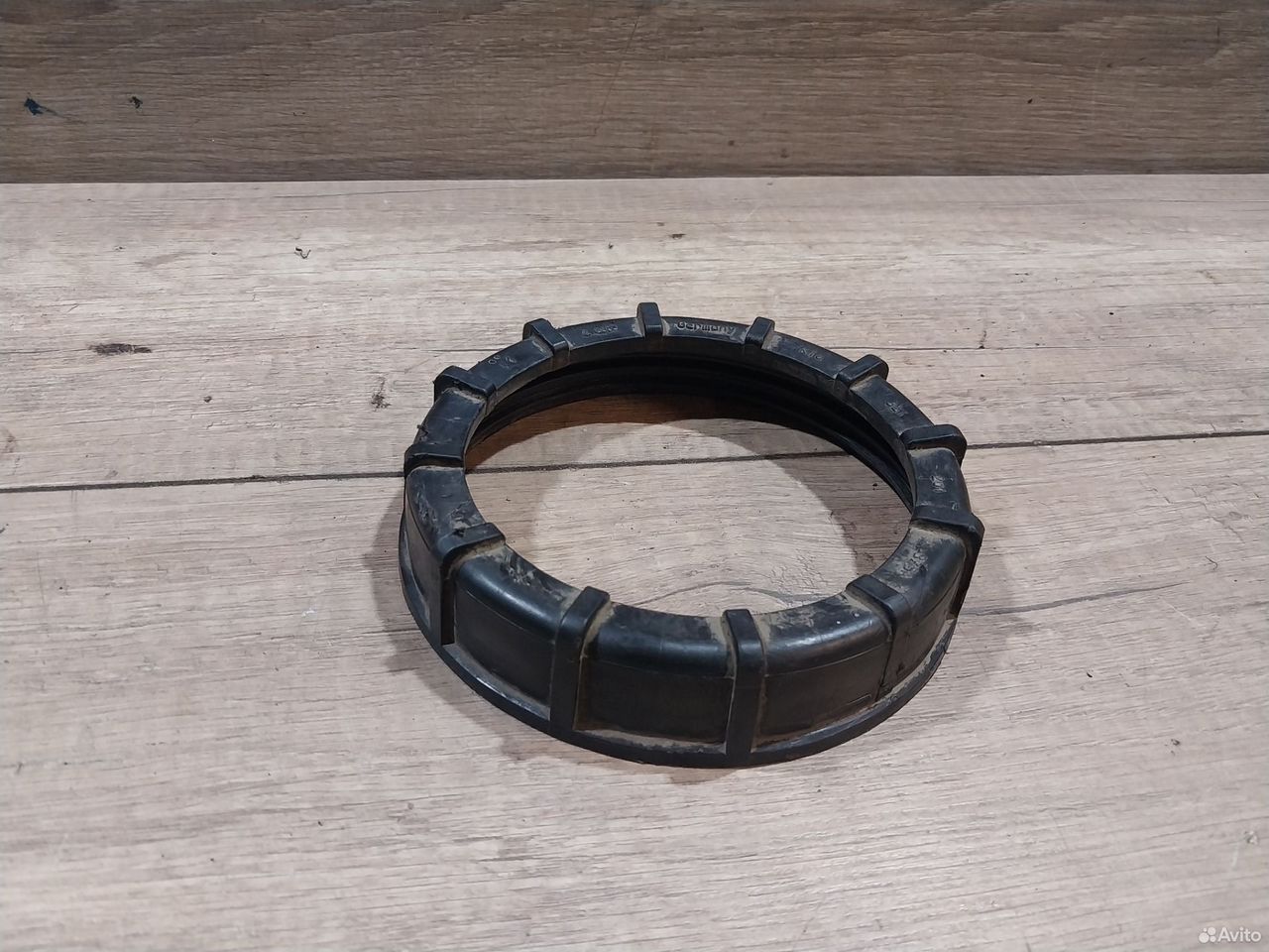 Крышка топливного насоса Skoda Octavia Tour A4