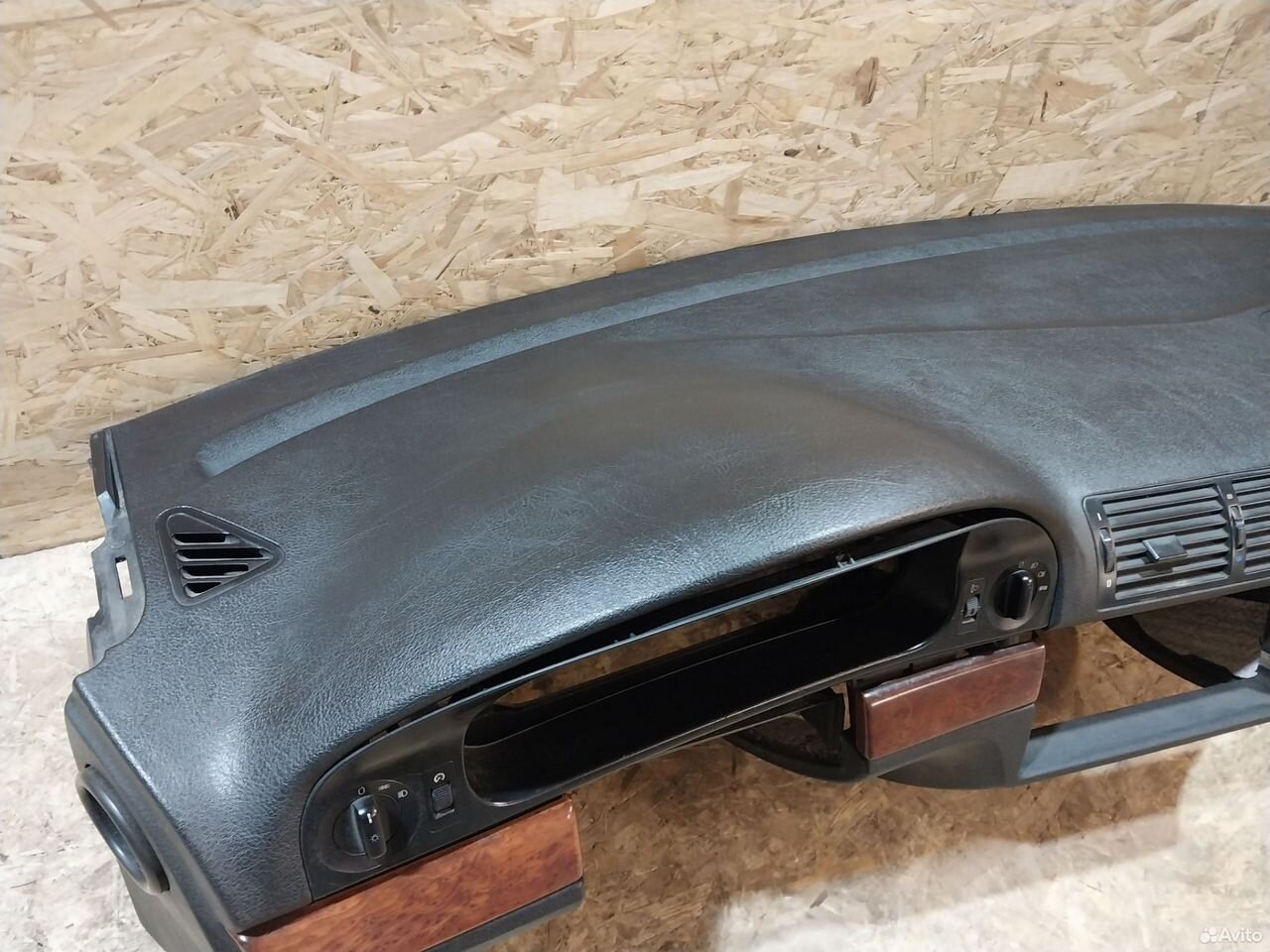 Торпеда Bmw E39 панель салона — фото 3