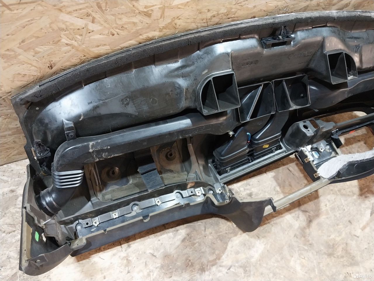 Торпеда Bmw E39 панель салона — фото 8